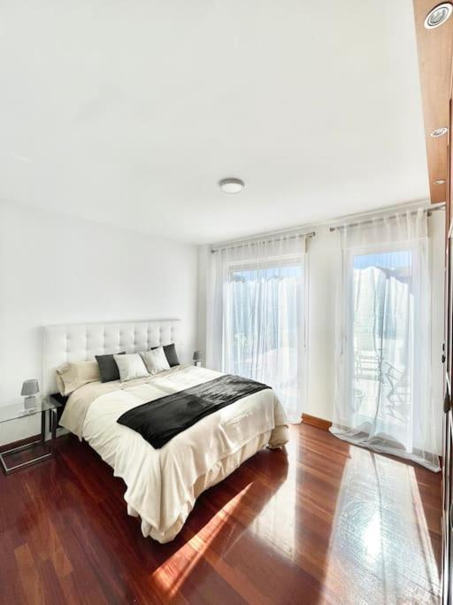 Planta Baja-Jardin-Parking Apartment ซานตานเดร์ ภายนอก รูปภาพ
